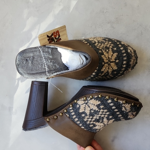 New Muk Luks size 10/40 9/39 warm winter clogs - Picture 4 of 13